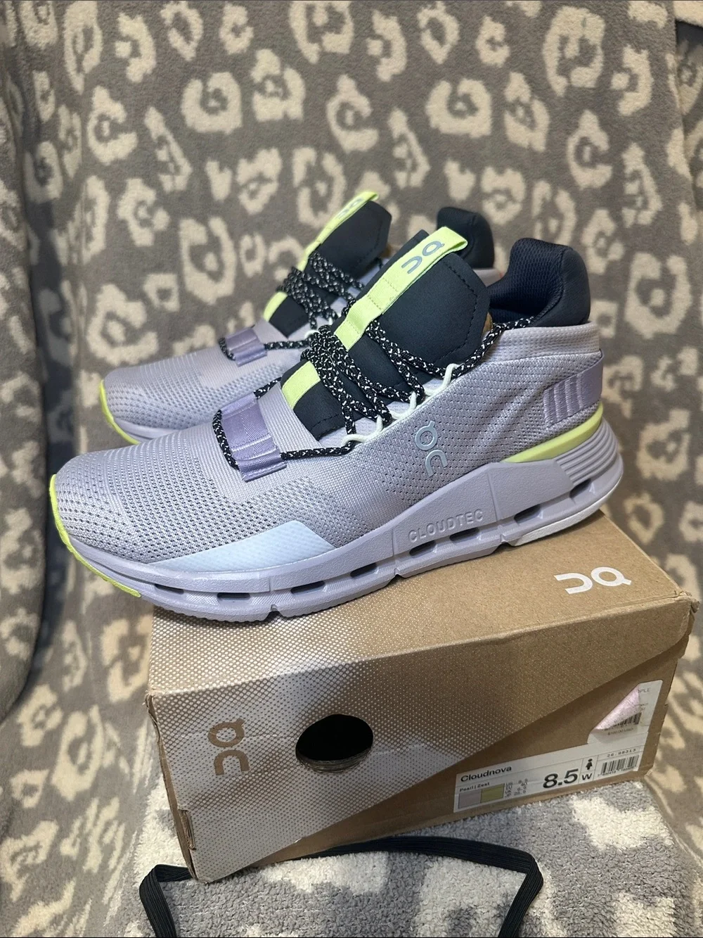 On Running Cloudnova Sneakers 👟 👟 in Pearl/ Zest 😍New & Never Worn 😍😍